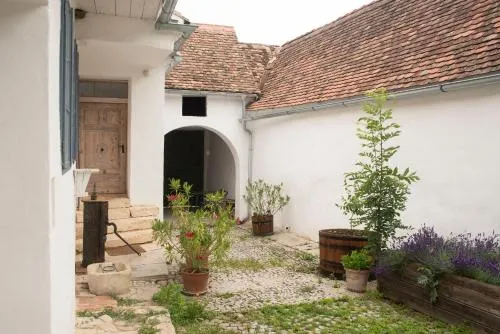 dasFritsch-Historisches Weinbauernhaus im Grünen in Klein-Reinprechtsdorf, Österreich