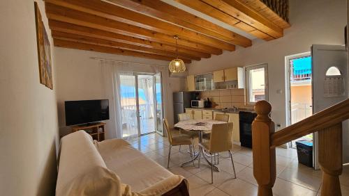 Apartment Sunset 2 Njivice - Žaklina 2 (Apartment Sunset 2 Njivice - Zaklina 2) in 馬蘭史卡