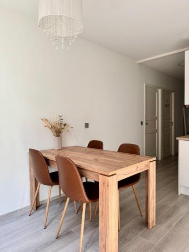 Cozy Room with Private Balcony in Prime location in Haaga