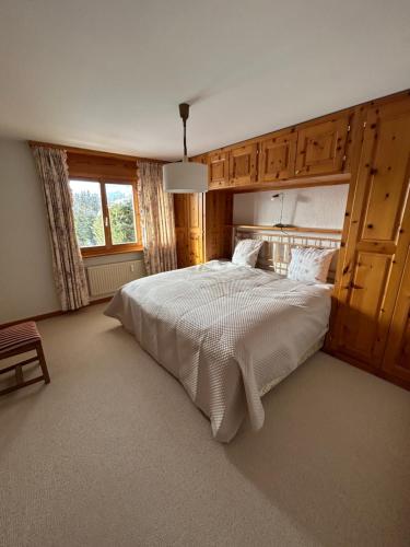 Mountain View perfect retreat in Crans, Lens