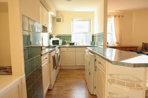 Three Bedrooms Flat in Central Edinburgh Old Town, Edimburgo (foto 7)