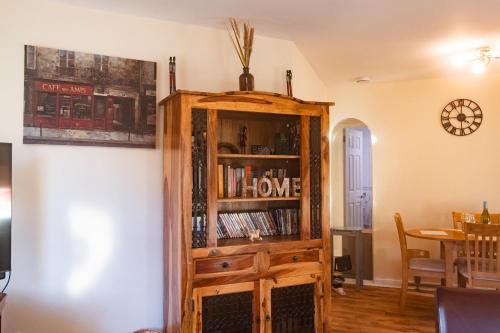 Three Bedrooms Flat in Central Edinburgh Old Town, Edimburgo (foto 2)