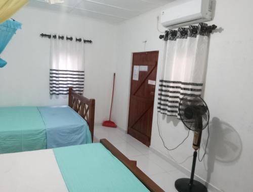 One-Bedroom Apartment image 10