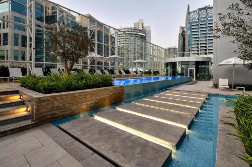 Bright 1BR in the Pad by Omniyat - Business Bay, Dubaj (zdjęcie 2)