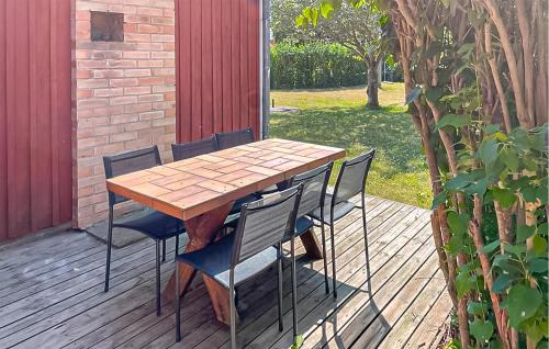 Viesnīcas āriene, 2 Bedroom Stunning Home In Klintehamn in Vastergarna
