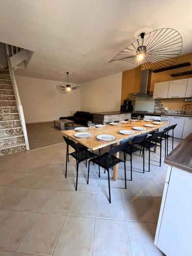 Quiet house for 12 people near Cité Carcassonne