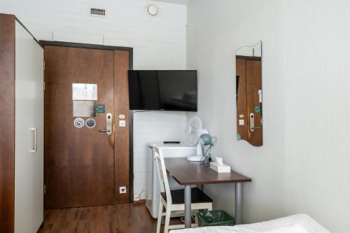 2 twin beds