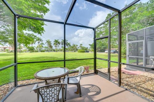Resort Studio w/ Community Pool in Naples! in 大沼澤地市 (FL)
