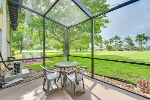 Resort Studio w/ Community Pool in Naples! in 大沼澤地市 (FL)