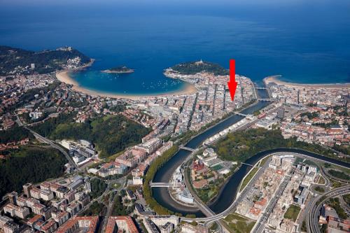 Easo Suite 1 by FeelFree Rentals - image 10