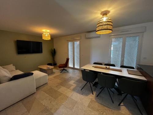 Villa Climatisée 8 Pers, 4 chambres, 3 Sdb (Villa Climatisee 8 Pers, 4 chambres, 3 Sdb) in Сеньос