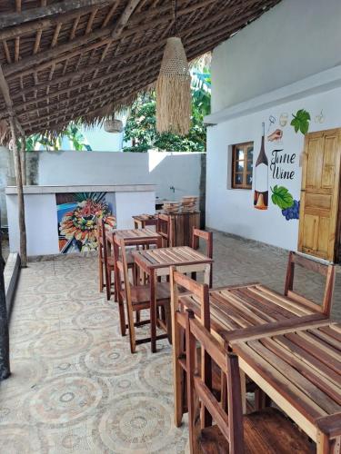Restaurant, Mango Eden Hotel in Nosy Be