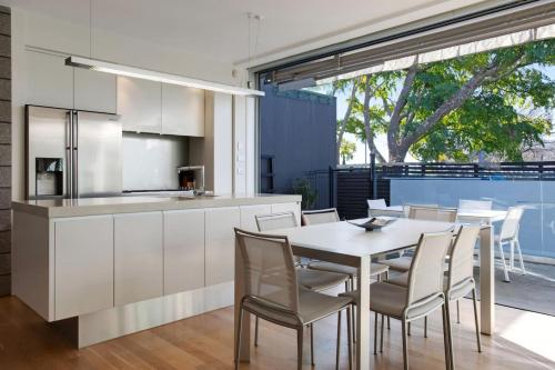 Premium Abode with Plunge Pool steps to Ponsonby, Auckland (fotografie 6)