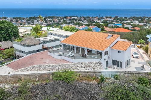 Villa image 8