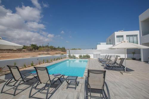 Villa Ochosto Loux - Fabulous 5 Bedroom Protaras Villa With Private Pool - Close To The Beach, Protaras