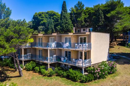 Arena Verudela Beach - Accommodation - Pula