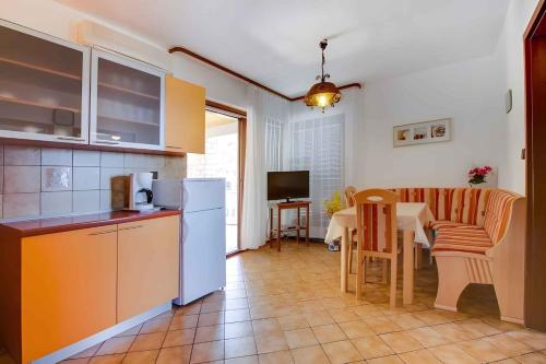 Apartments in Mali Losinj 14848 - image 4