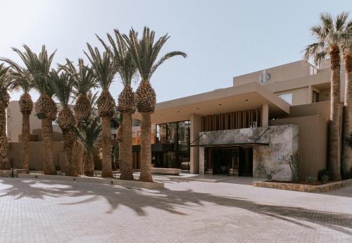 Unique Blue Resort - image 13