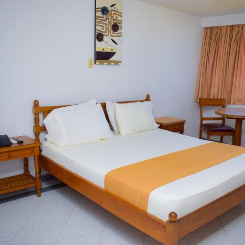 Double Room image 5
