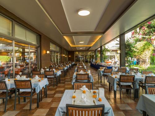 Primasol Hane Garden Hotel - image 3