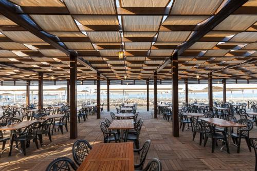Primasol Hane Garden Hotel - image 12