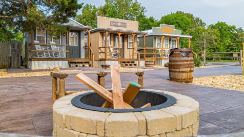 The Outpost in Lake City (KY)