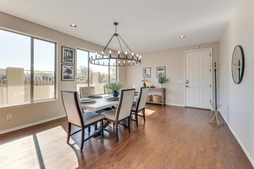 Breathtaking Family Retreat in Elite Gold Canyon! in โกลด์แคนยอน