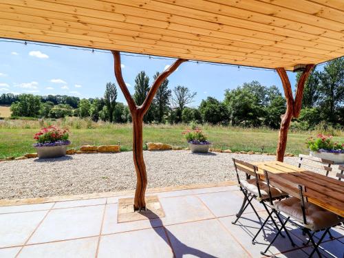 A szálláshely kívülről, Bugley Pools Hideaway in Gillingham Town