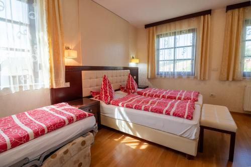 Vila Silva Marija Apartments in Pisece