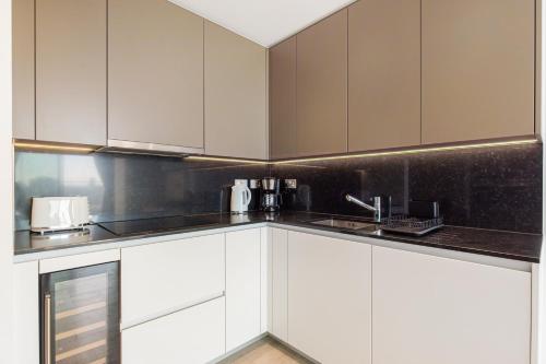 Luxury 2BR Old Street, London (photo 10)