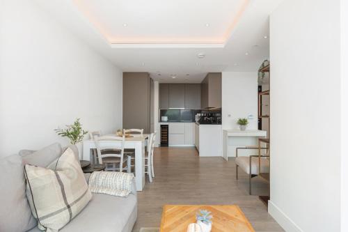 Luxury 2BR Old Street, London (photo 3)