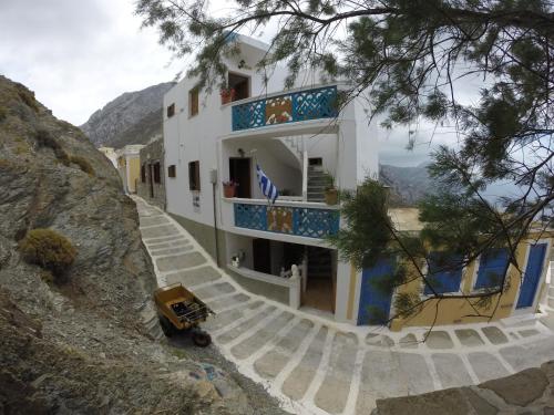 Ieeja, Aphrodite Hotel in Olympos (Dodecanese)