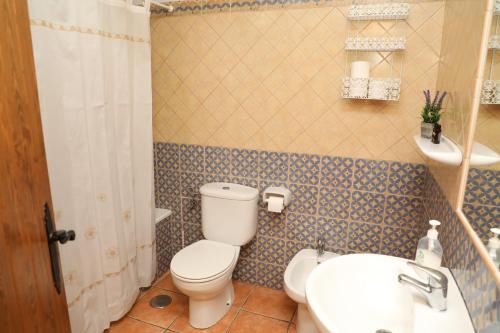 Two-Bedroom Suite image 6