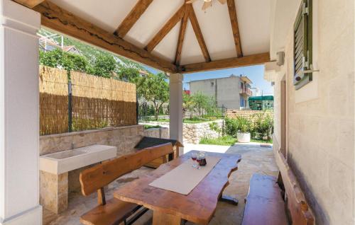 Viesnīcas āriene, Holiday Home Zvecanje With Outdoor Swimming Pool 326 in Zvečanje