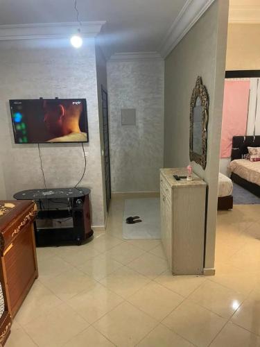 288 Appartement à louer à Martil 2 bedrooms, living room, balcony, 2nd floor (288 Appartement a louer a Martil 2 bedrooms, living room, balcony, 2nd floor) in Martil