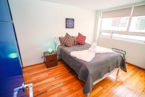 Apartment image 8