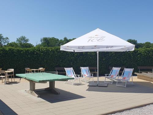 Penzion Apartmány Libošovice (Penzion Apartmany Libosovice) in เวเซซ