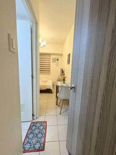 JJMC HOMESTAY 29 with Netflix and Wifi, Manila