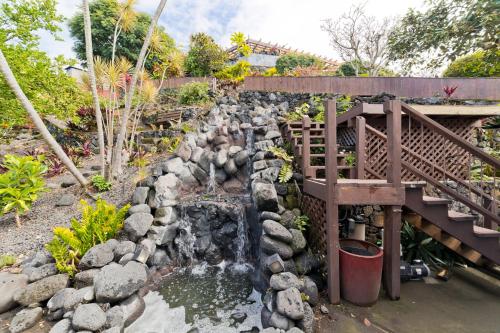 Aloha Casa Miramar by SkyRun Kona Coast in Honalo (HI)