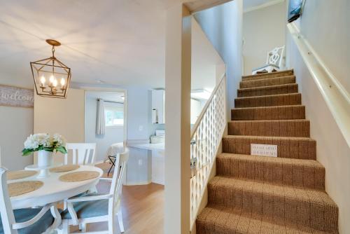 'Lakeside Haven' w/ Deck & Views in Jefferson! in Jefferson (TX)