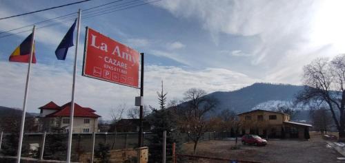 A környék, CASUTA La Amy in Pângăraţi