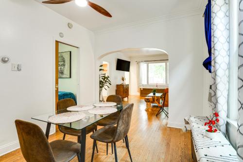 2 Mi to Rainbow Beach Park: South Side Charmer! in Woodlawn
