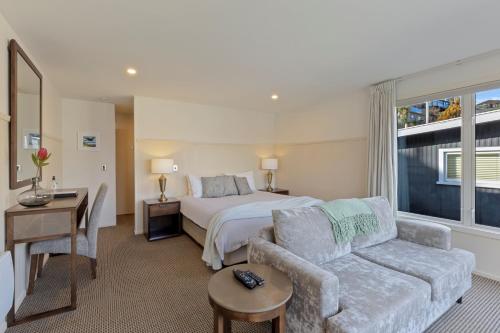 Executive King Room image 3