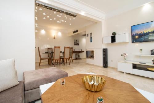 Anfa Dream, Casablanca