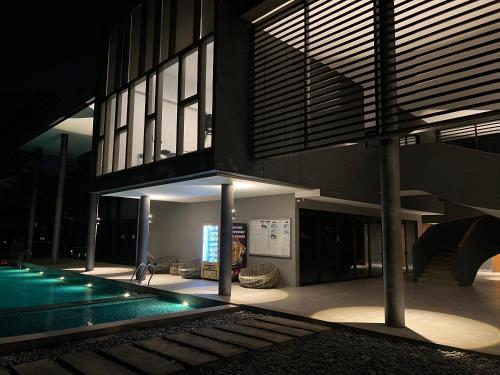 SAMPOISGT VILLA HOMESTAY - Near Bangi Avenue BACC - image 8