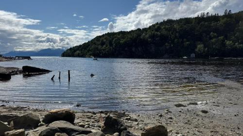 Cabin by the lake with 3 bedrooms, Kvam (foto 6)