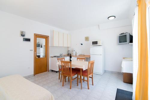 Apartments Veve - image 4