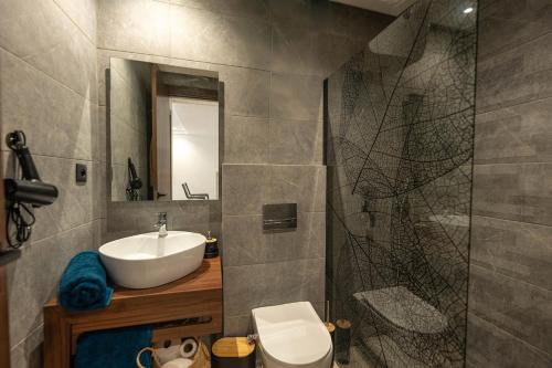 Stylish 1 Bedroom Apartment Studio, Central Casablanca, Gym Access, Parking, Air Condit, Fiber Wi-Fi, Casablanca (Foto 10)