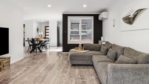 Holiday Home room in Beachside 24 - Pet Friendly Holiday Home - Holiday Yamba
