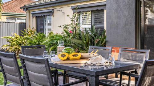 Beachside 24 - Pet Friendly Holiday Home - Holiday Yamba - image 4
